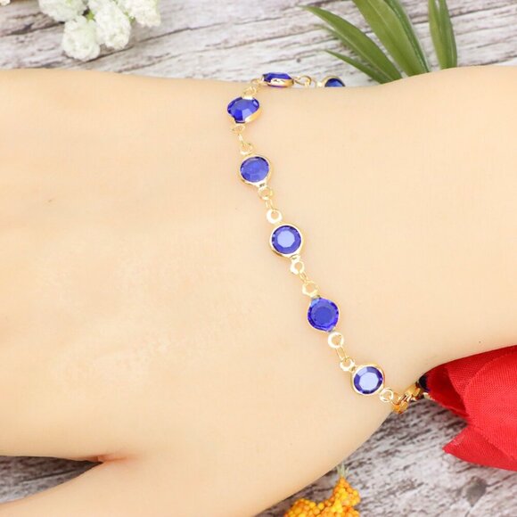 "Trendy Bracelet for Girls & Women – Cute, Adjustable & Gift-Ready | MLCRC1458 - Picture 5 of 10